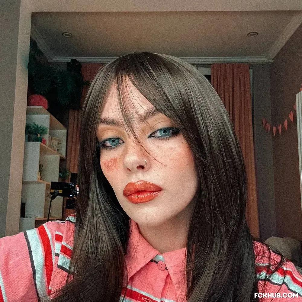 Даша Каплан | Дарья Добренко